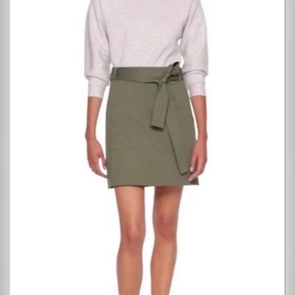 Banana Republic Dresses & Skirts - Banana Republic Skirt Banana Republic Belted Utility Skirt